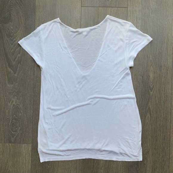 Aritzia Wilfred free T-Shirt V-neck Short Sleeve Size XS - Picture 8 of 10
